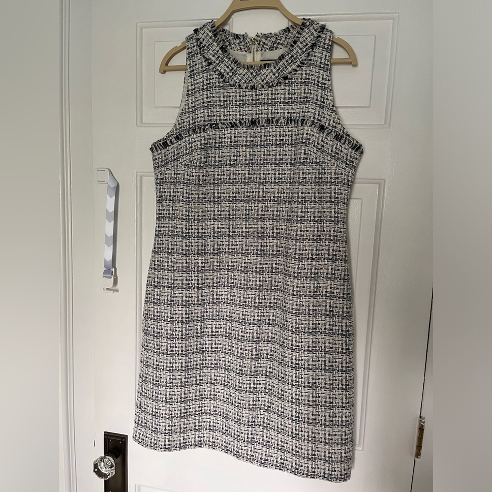 Karl Lagerfeld Paris Boucle Tweed Sheath Dress - size 8 - blue/grey/white